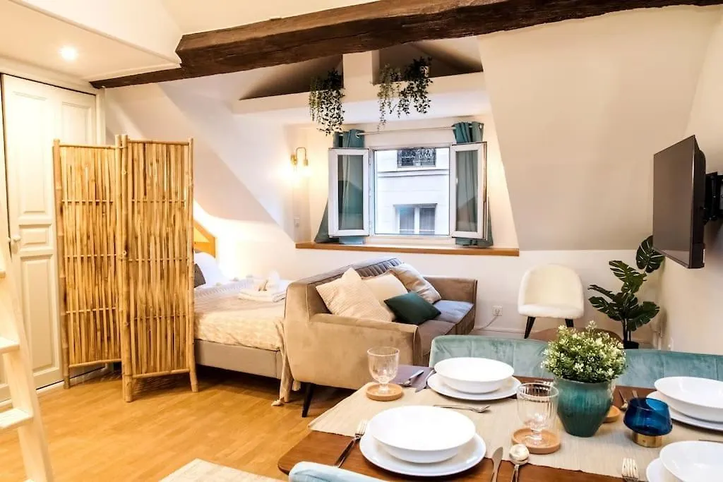 Spacious Studio In Paris Hyper Center - Smart Tv & Wifi - 4P 0*,  Francia